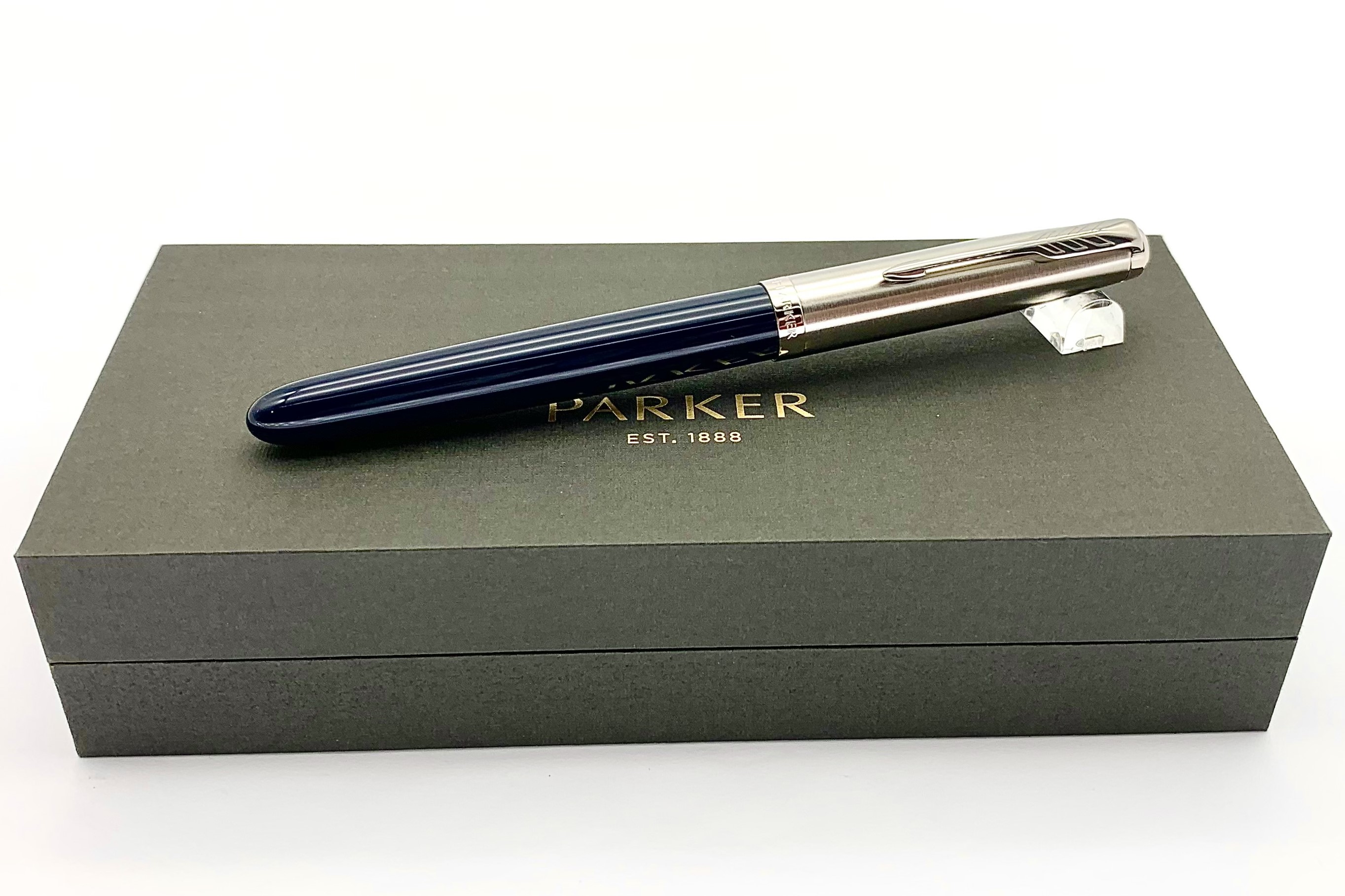 Parker51MidnightBlueChromeTrimFPSteelNib_f